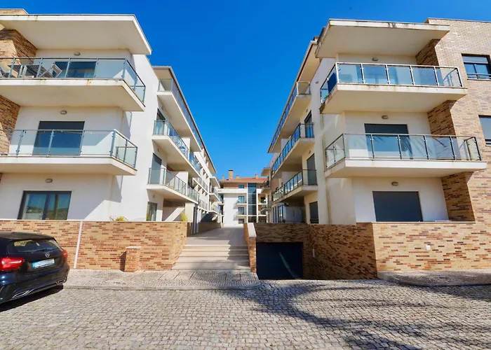 Pebble - 1 Bedroom Sleeps 5 With Pool & Tennis Court Апартаменты *